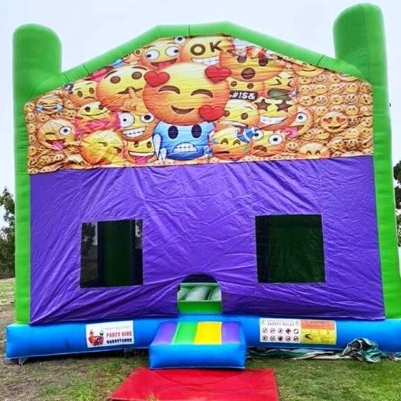 Combo 6 x 6 - Emoji Jumping Castle including Supervision