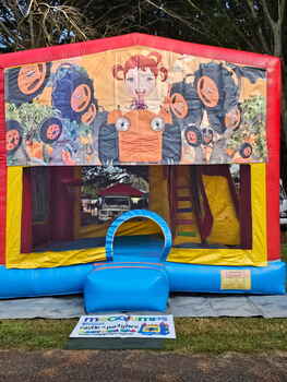 Combo - Dora / Dirt Girl Tractor Jumping Castles